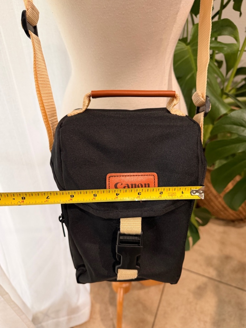Canon Camera Bag Crossbody Black Tan Adjustable Strap Compact Case - Picture 4 of 8
